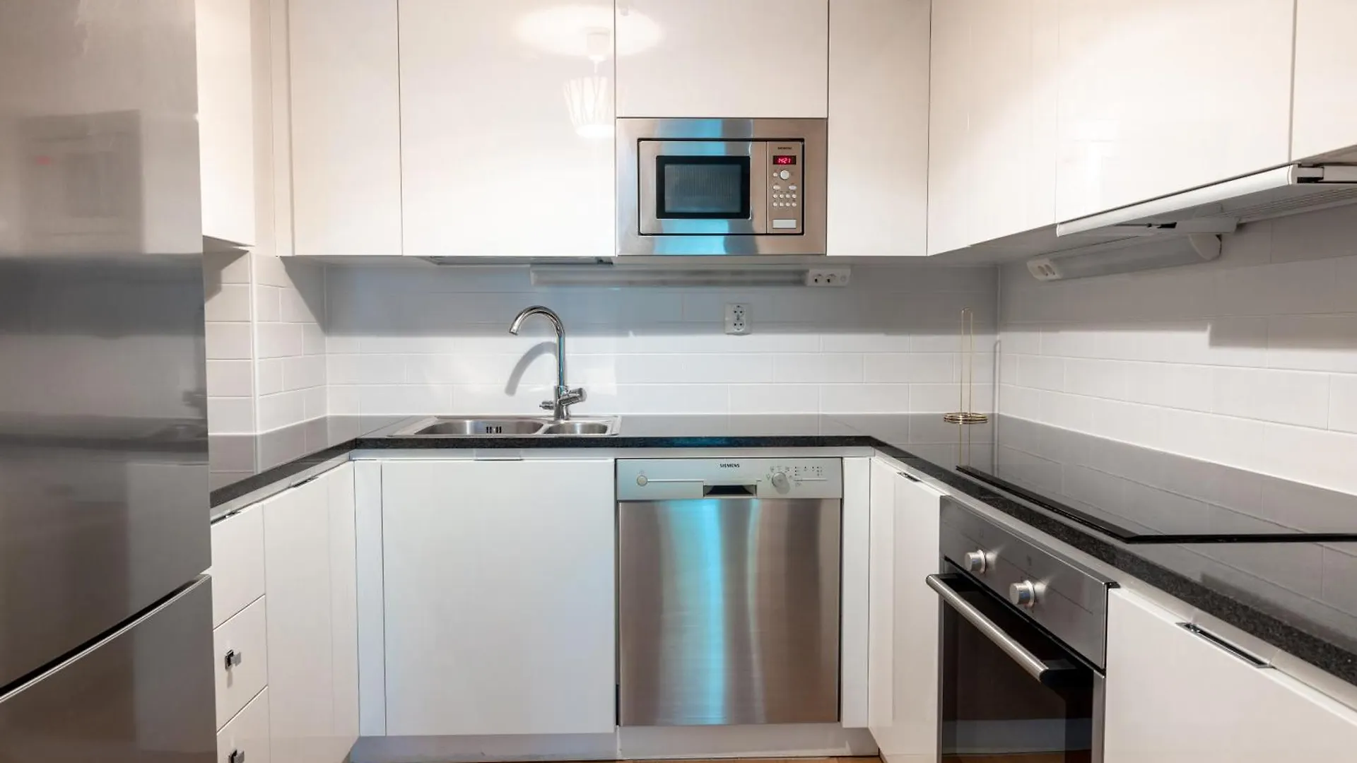 2Ndhomes Modern & Cozy 2Br Apartment In City Center Helsingfors 0*,  Finland