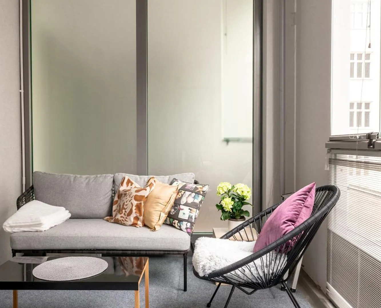 2Ndhomes Modern & Cozy 2Br Apartment In City Center Helsingfors